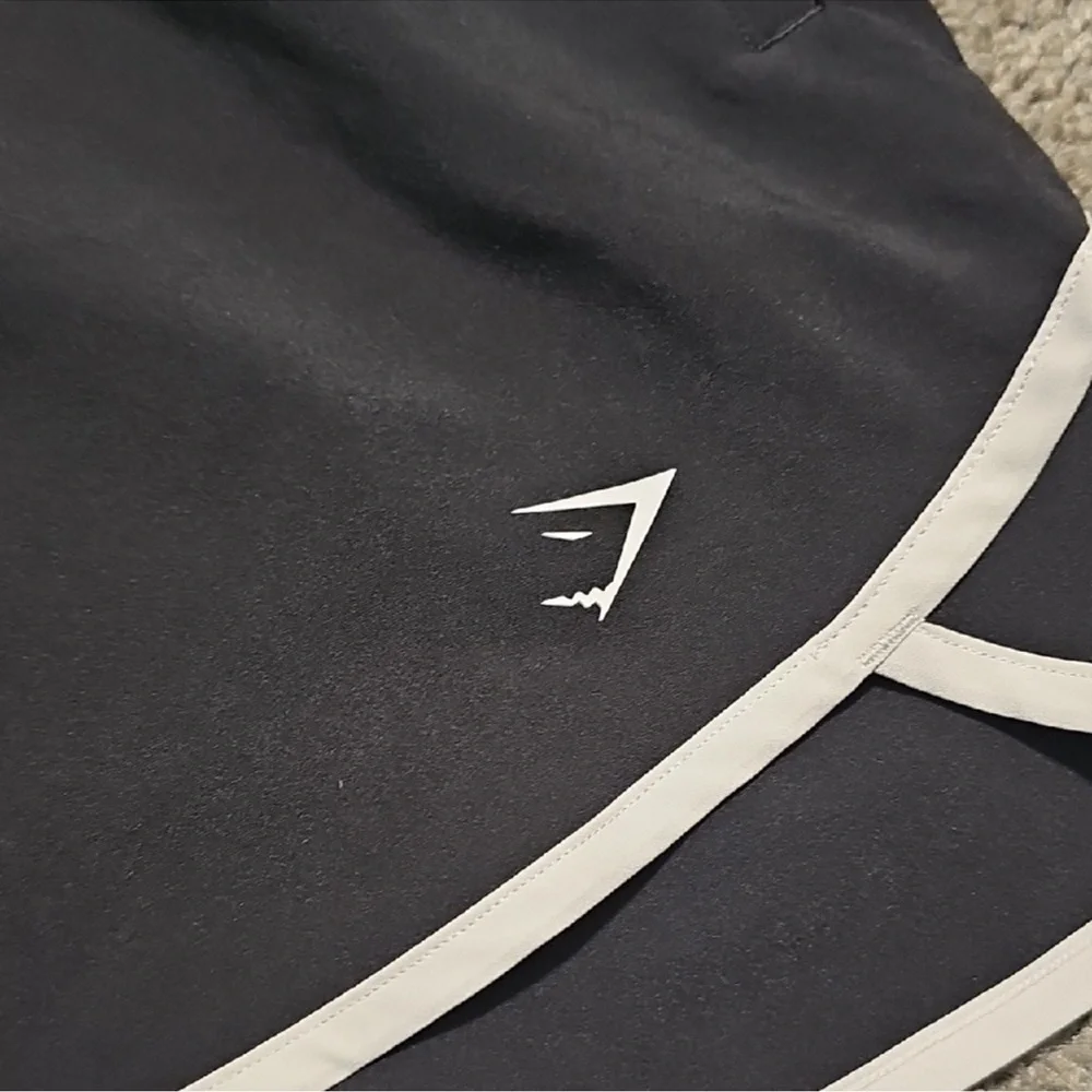 NWOT - Gymshark woman’s Black Athletic Shorts size small - Picture 3 of 12